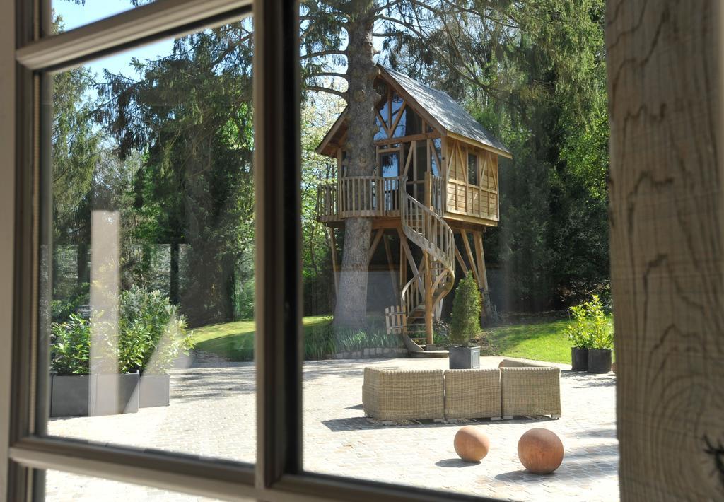 Hôtel La Licorne&Spa Lyons-la-Forêt Esterno foto