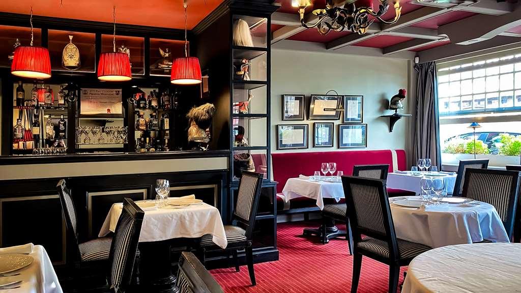 Hôtel La Licorne&Spa Lyons-la-Forêt Ristorante foto